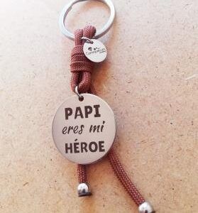 Papi eres mi héroe. MARRÓN